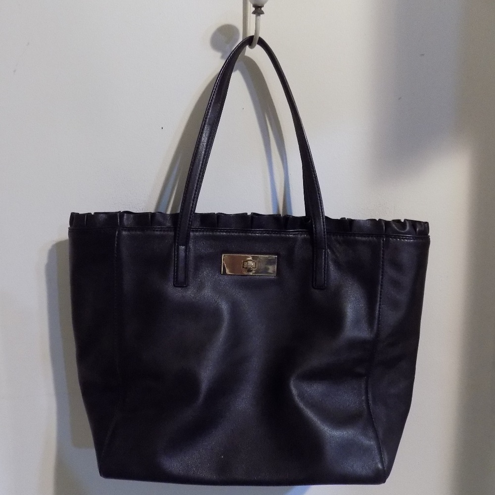 KATE SPADE Black Cow Leather Purse with Ruffle